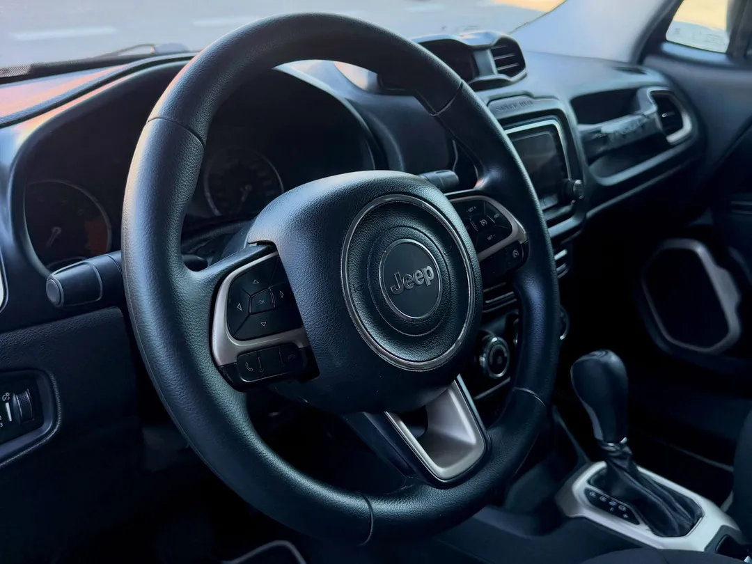 Jeep Renegade 2016, foto 8 de 8